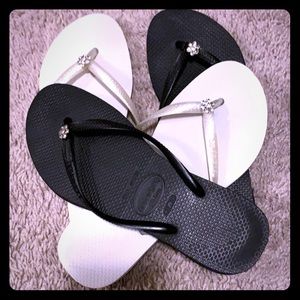 Havaianas Slim with Flower Crystal Embellishment